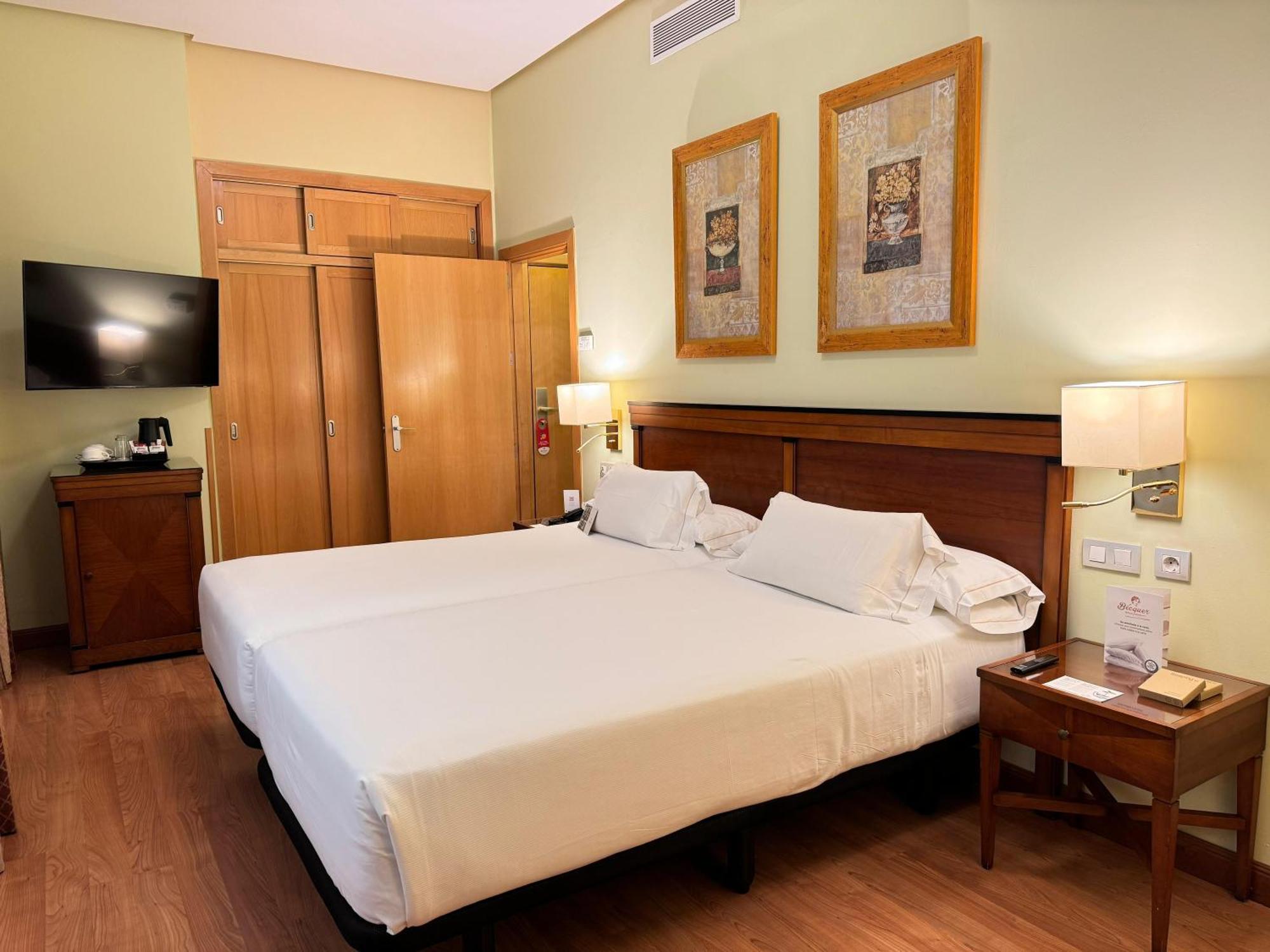 Hotel Becquer Sevilla Exteriér fotografie